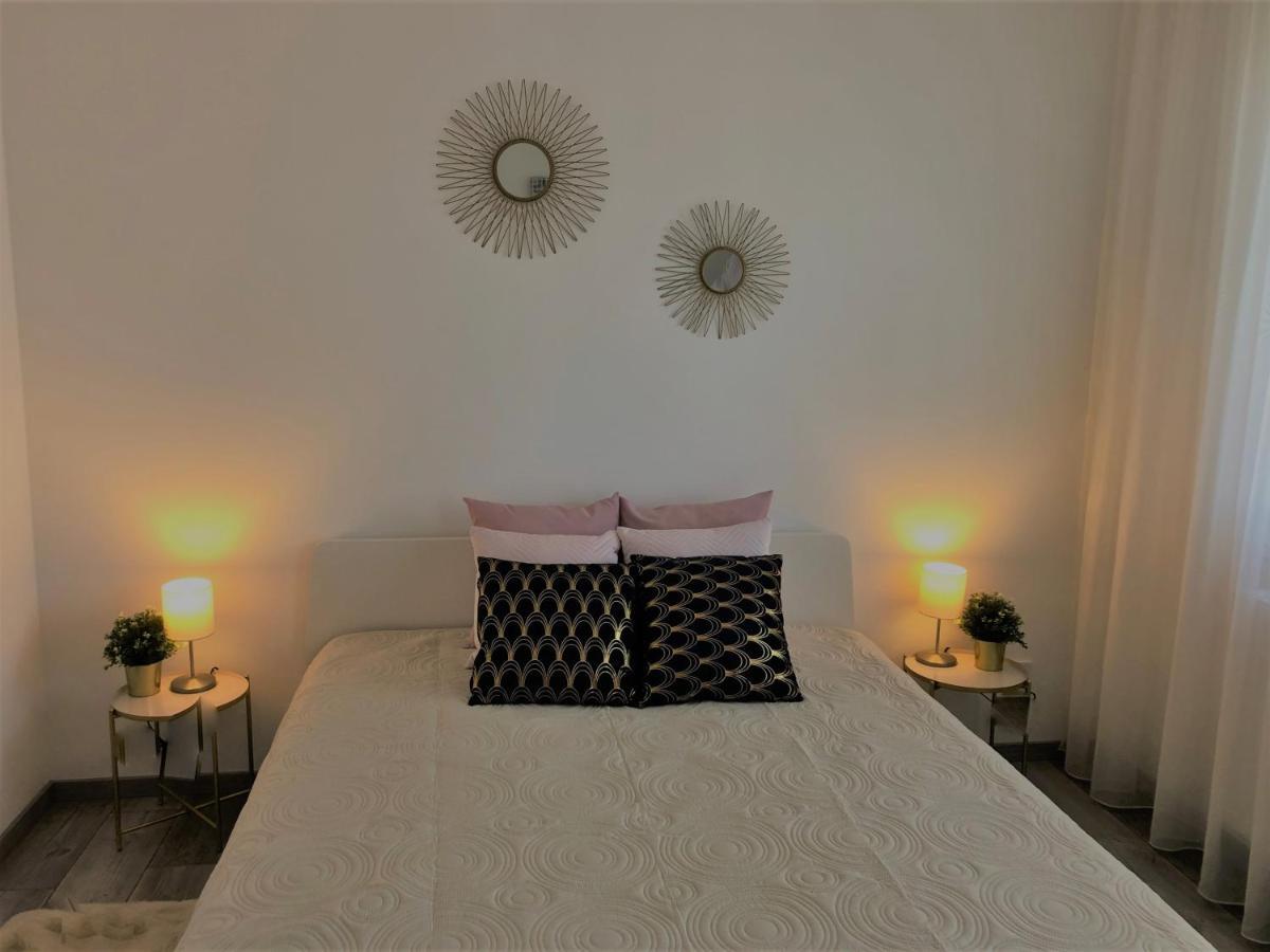 Glamour Apartman Tapolca Exterior photo